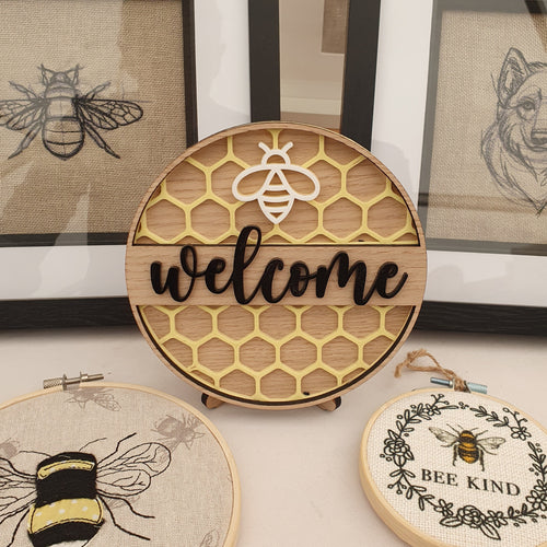 Welcome Bee Sign